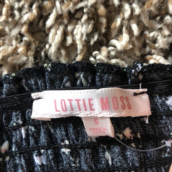 - Floral romper - Picture 3 of 3